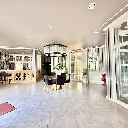 Messembria Palace - Menada